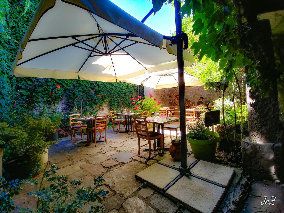 Les Tables De La Fontaine Ξενοδοχείο Florac Εξωτερικό φωτογραφία